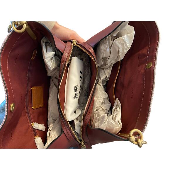 Coach Jacquard Dalton 31 Shoulder Bag Handbag Purse Coach Badge Brass/Wine Multi - Picture 11 of 13